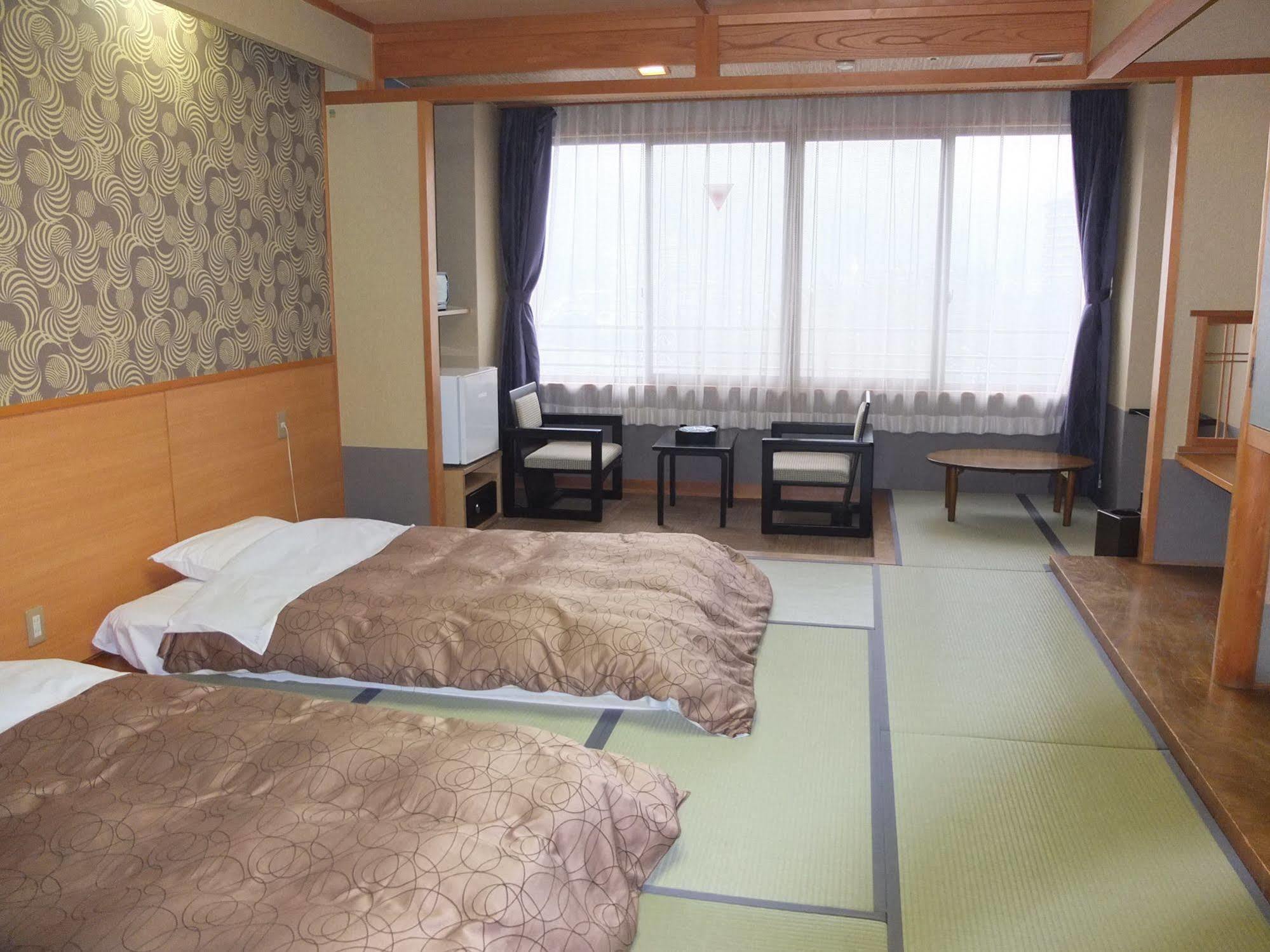 Hotel Ootaki Нікко Екстер'єр фото